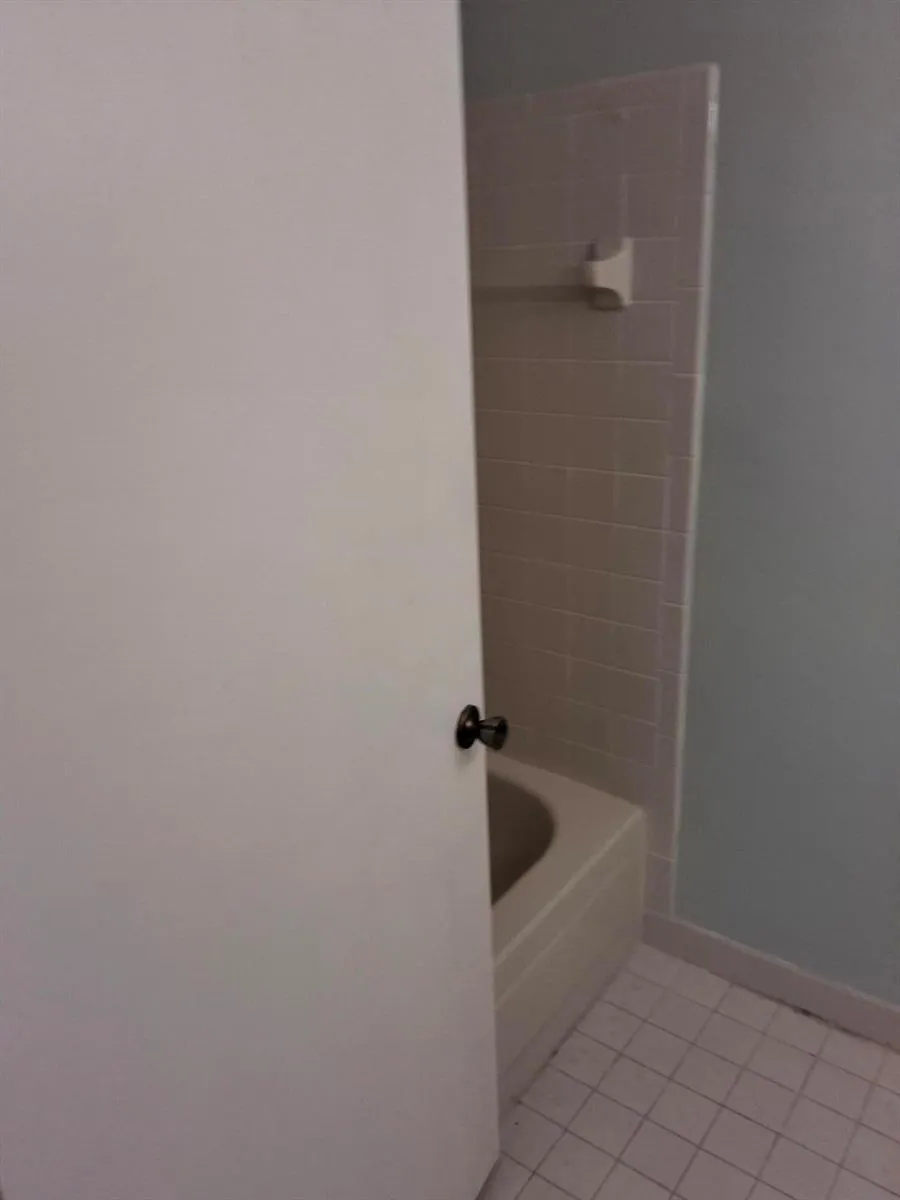 4693 E LUCERNE LAKES BOULEVARD E #202 Lake Worth, FL 33467