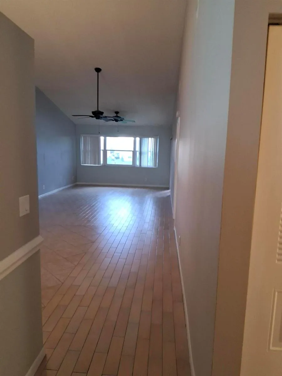 4693 E LUCERNE LAKES BOULEVARD E #202 Lake Worth, FL 33467