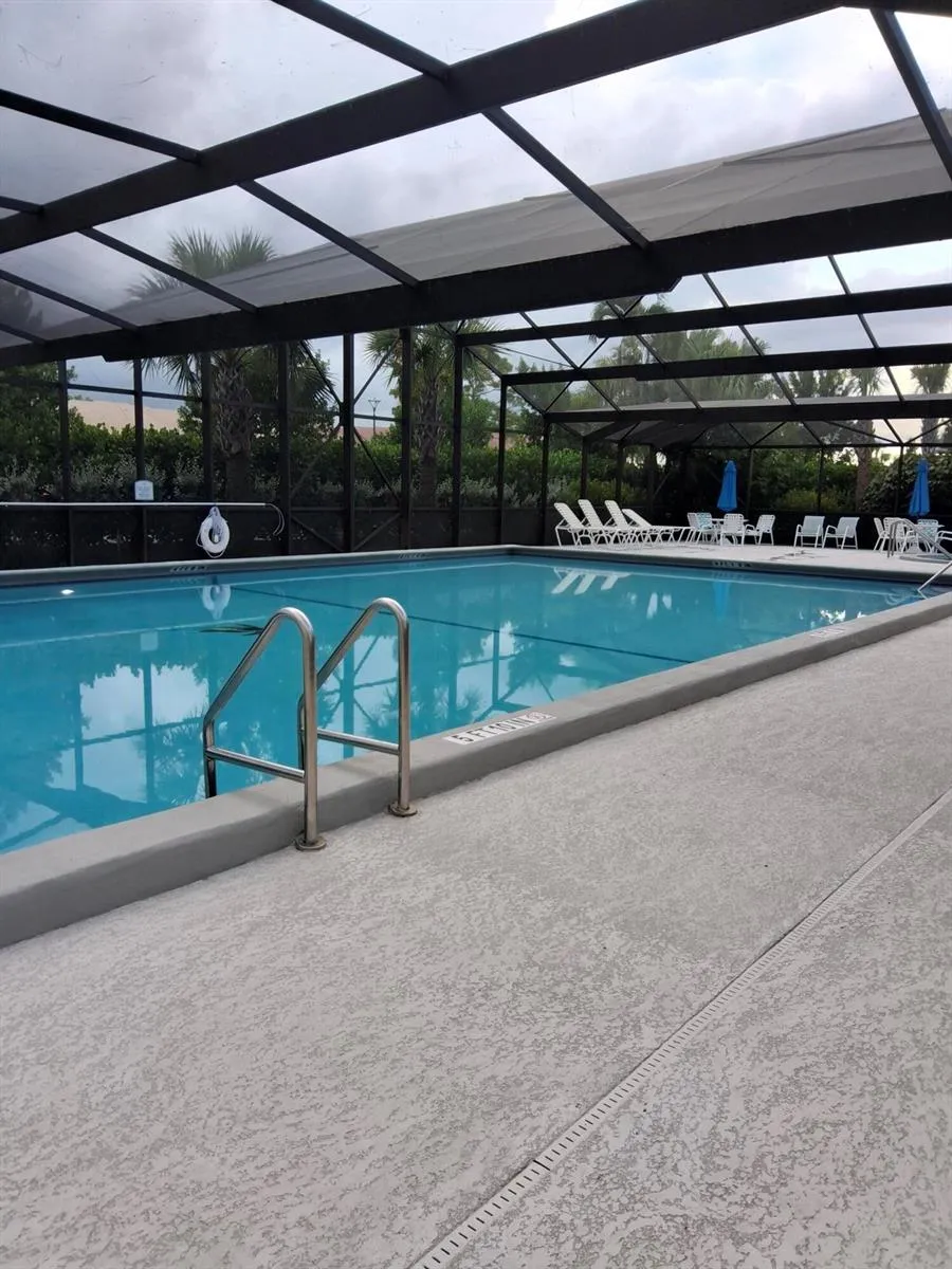 4693 E LUCERNE LAKES BOULEVARD E #202 Lake Worth, FL 33467
