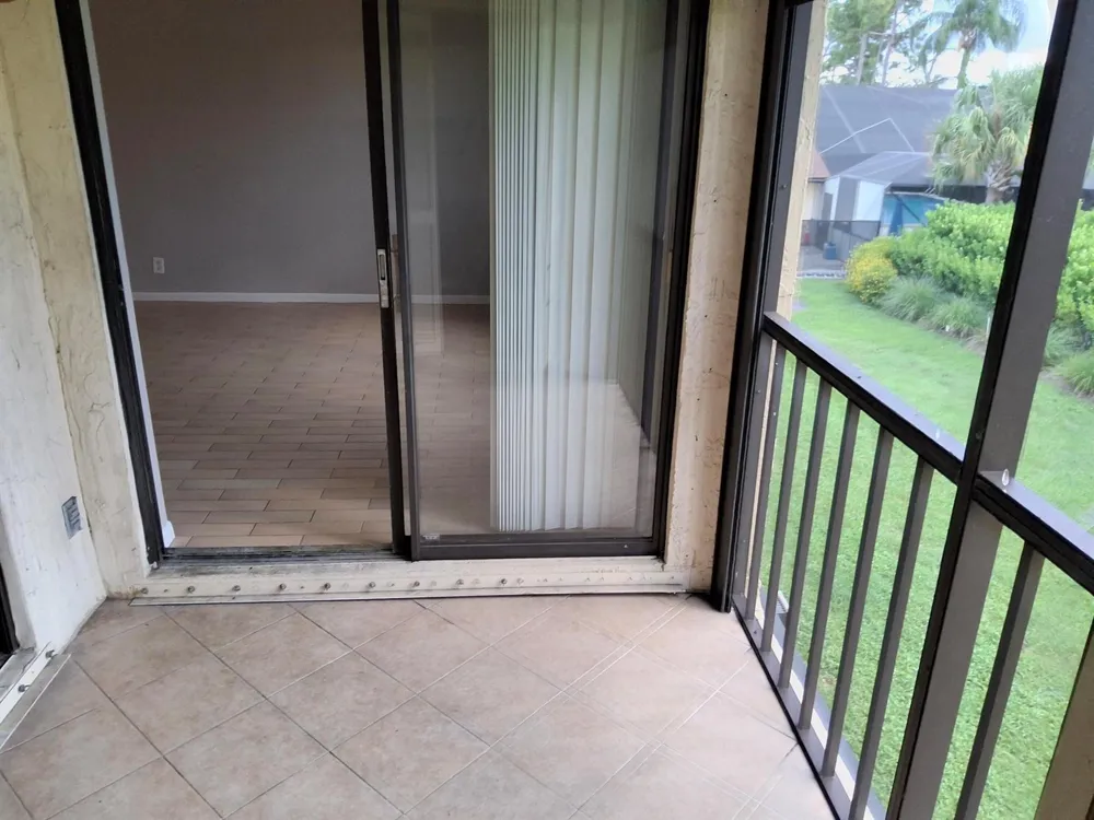 4693 E LUCERNE LAKES BOULEVARD E #202 Lake Worth, FL 33467