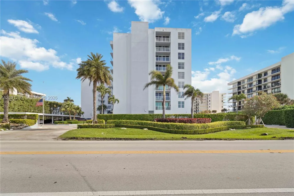 3450 S Ocean Blvd #2030 Palm Beach, FL 33480