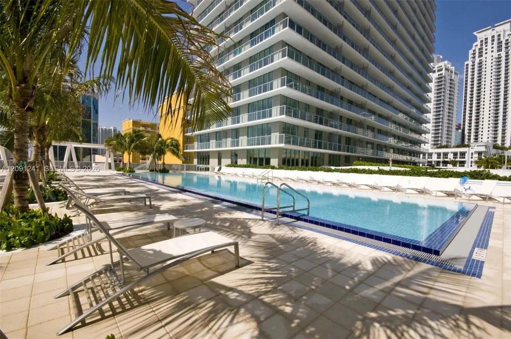 79 SW 12th St #3005 Miami, FL 33130