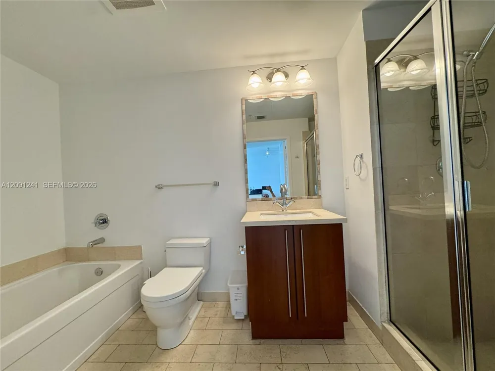 79 SW 12th St #3005 Miami, FL 33130
