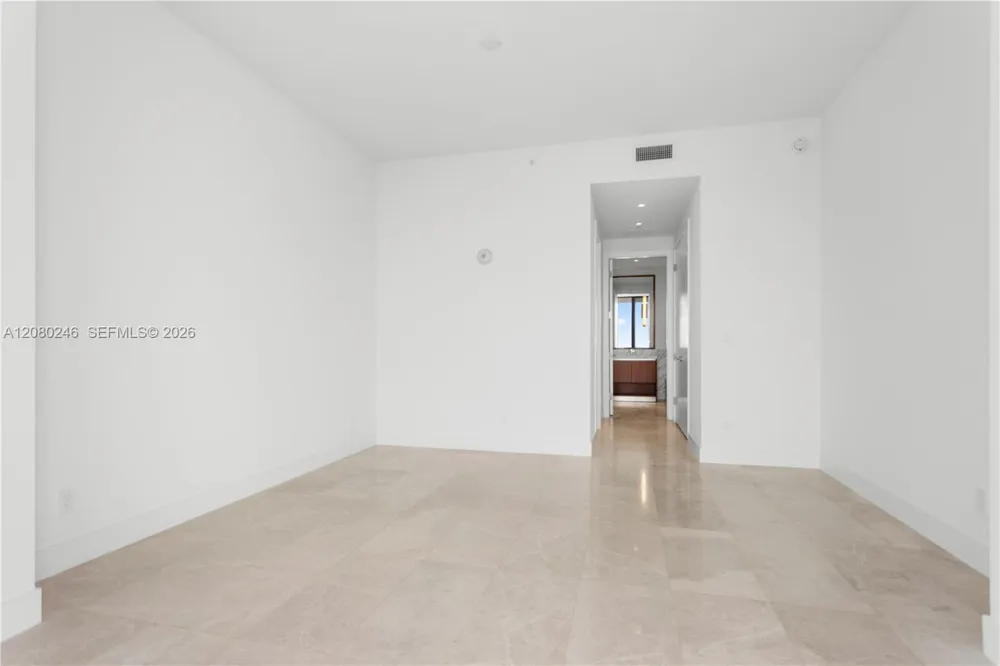 175 SE 25TH RD #2701 Miami, FL 33129