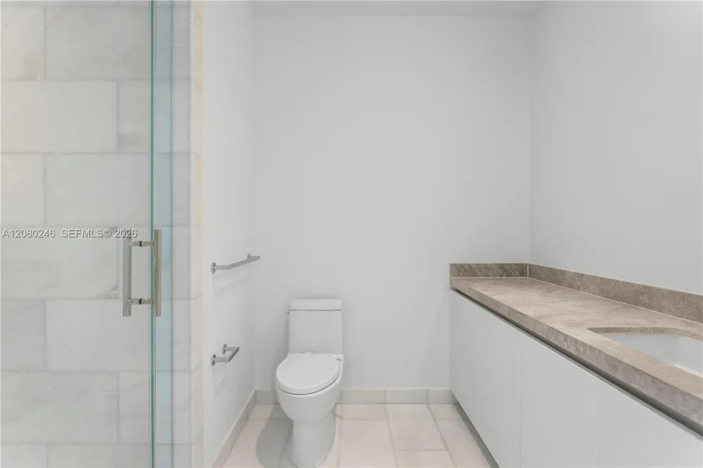 175 SE 25TH RD #2701 Miami, FL 33129