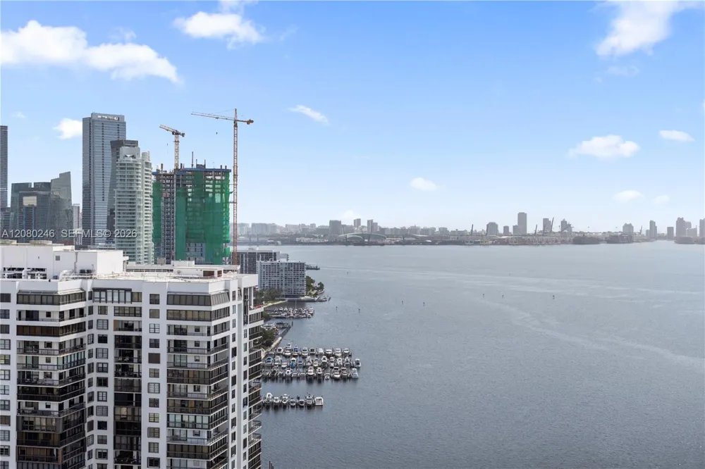 175 SE 25TH RD #2701 Miami, FL 33129