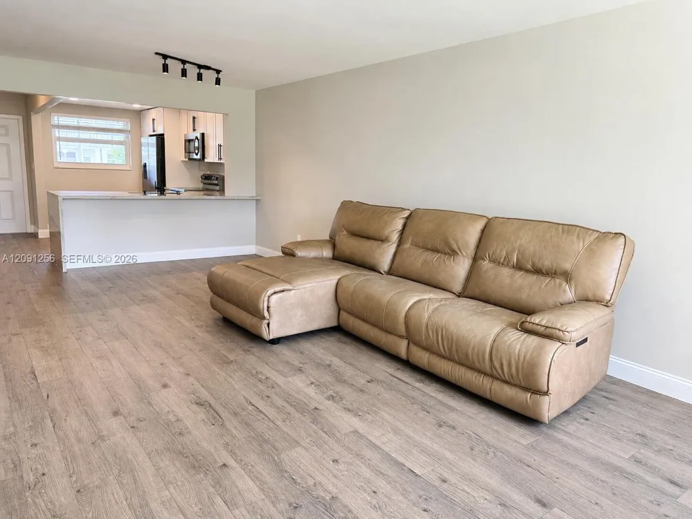 1701 NW 75th Ave #104 Plantation, FL 33313
