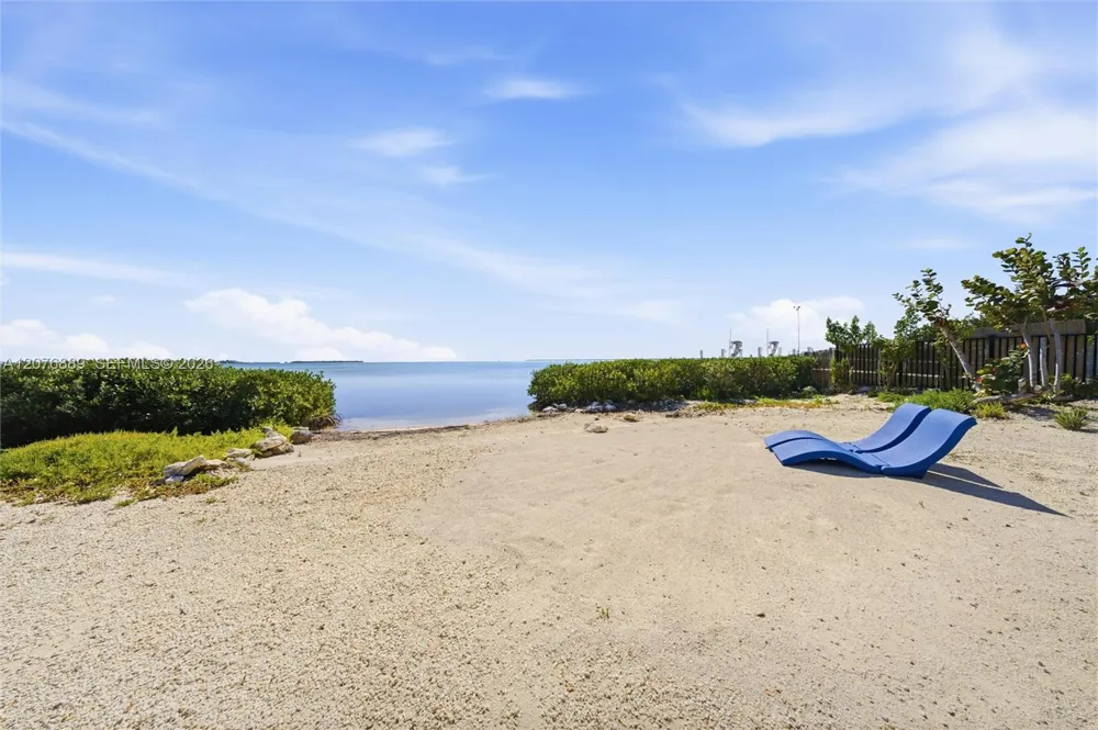 22542 Jolly Roger Lower Keys, FL 33042