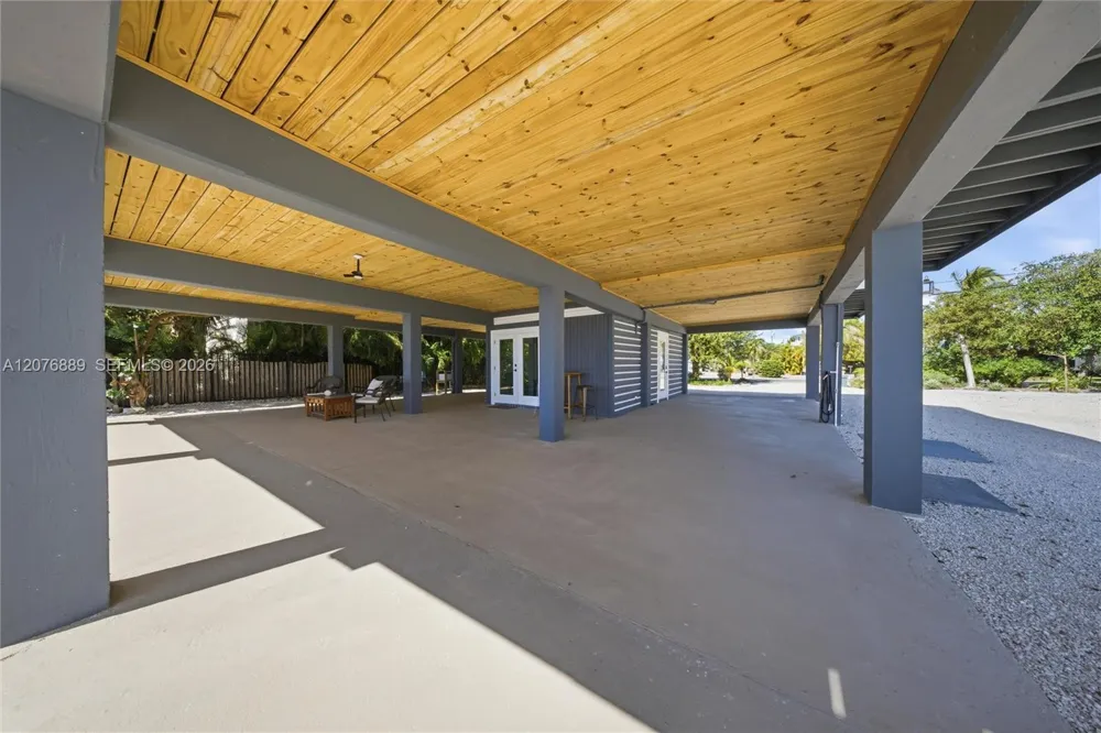 22542 Jolly Roger Lower Keys, FL 33042