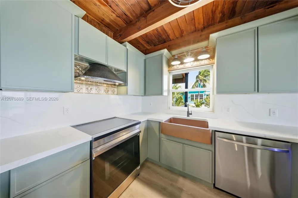 22542 Jolly Roger Lower Keys, FL 33042
