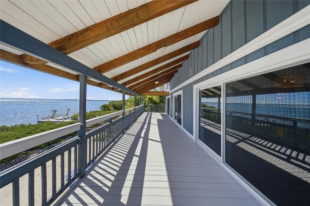 22542 Jolly Roger Lower Keys, FL 33042