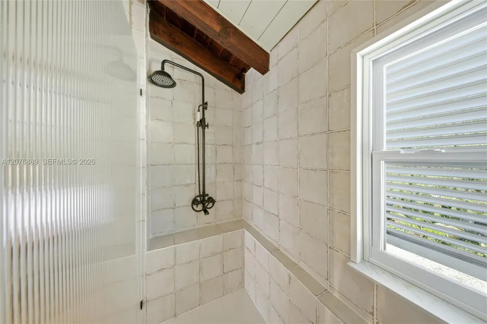 22542 Jolly Roger Lower Keys, FL 33042
