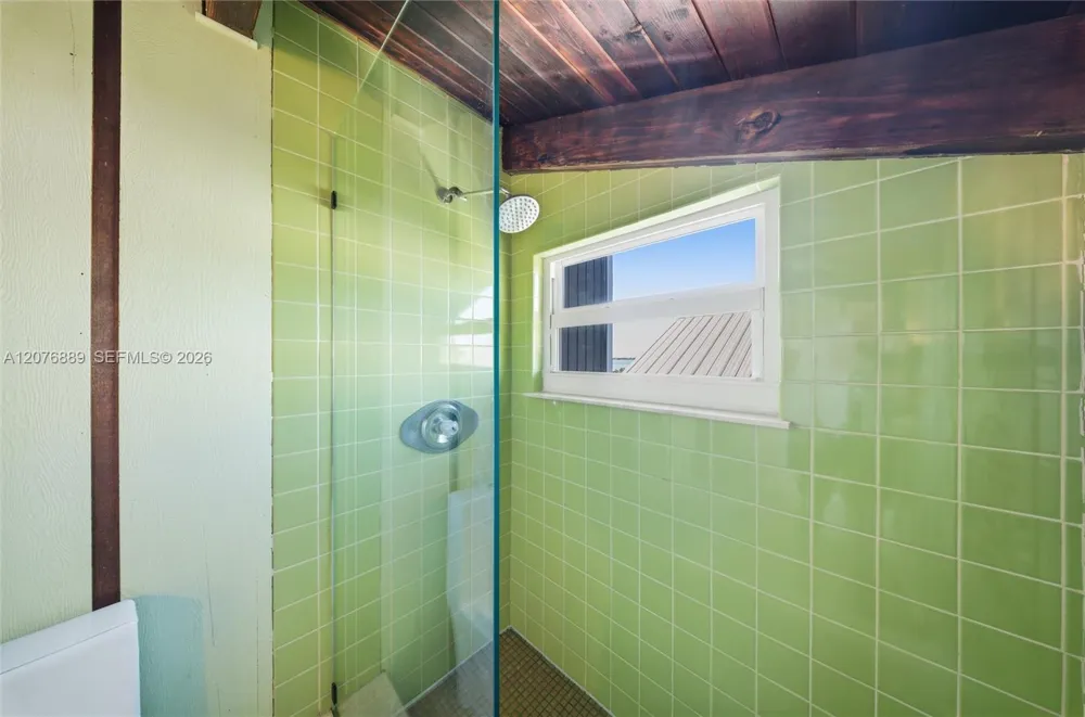 22542 Jolly Roger Lower Keys, FL 33042