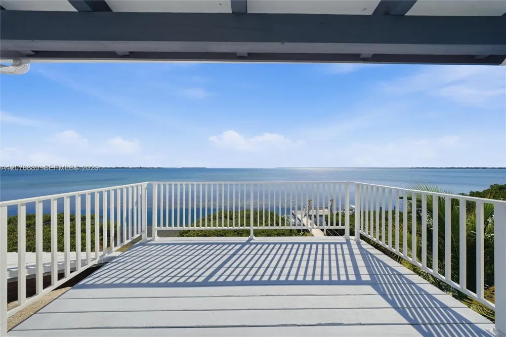 22542 Jolly Roger Lower Keys, FL 33042