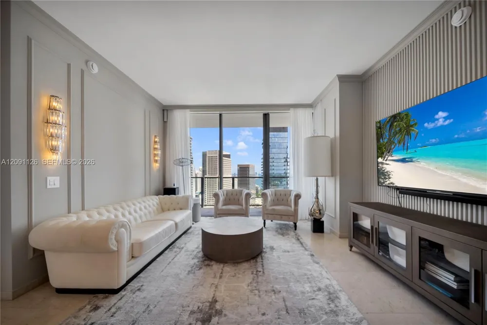 88 SW 7th St #3205 Miami, FL 33130