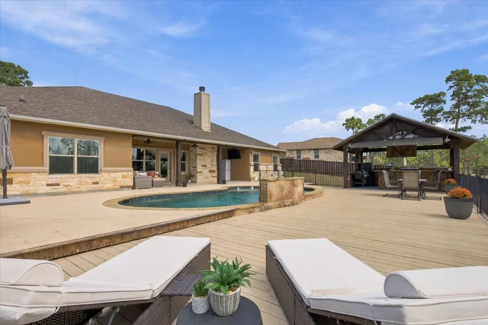 107 E Tanglebriar Court Bastrop, TX 78602