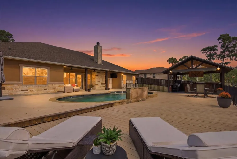 107 E Tanglebriar Court Bastrop, TX 78602