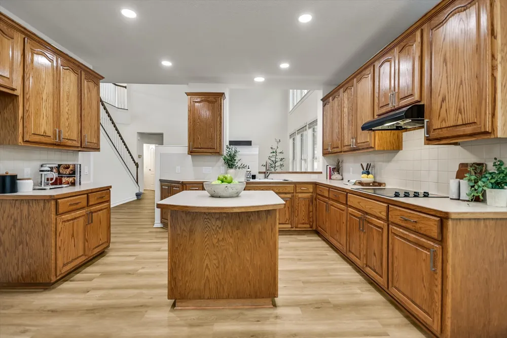 12013 Fortuna Cove Austin, TX 78738