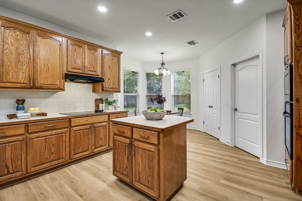 12013 Fortuna Cove Austin, TX 78738