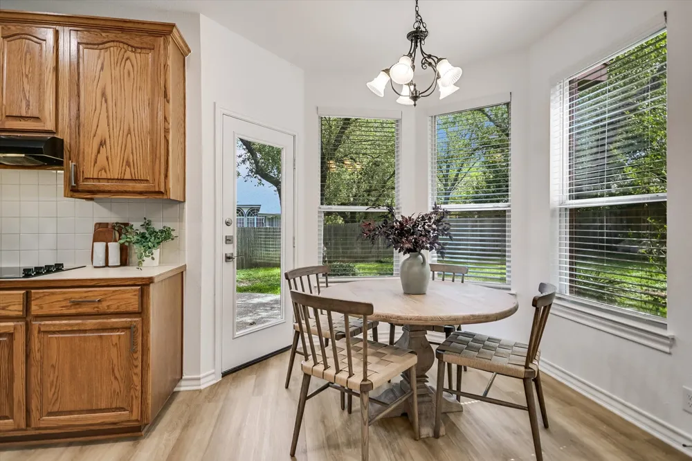 12013 Fortuna Cove Austin, TX 78738