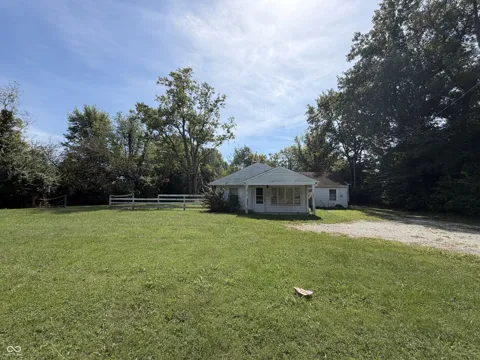 2773 E 600 North