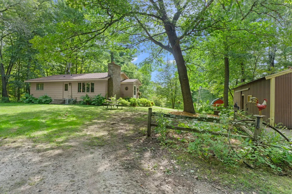 1174 381st Avenue NE Stanchfield, MN 55080