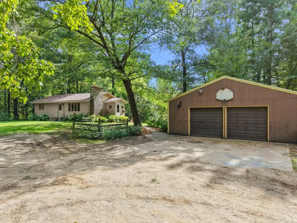 1174 381st Avenue NE Stanchfield, MN 55080