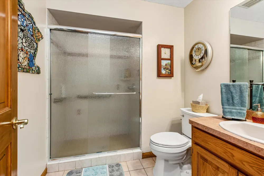 3012 Highpointe Curve Roseville, MN 55113