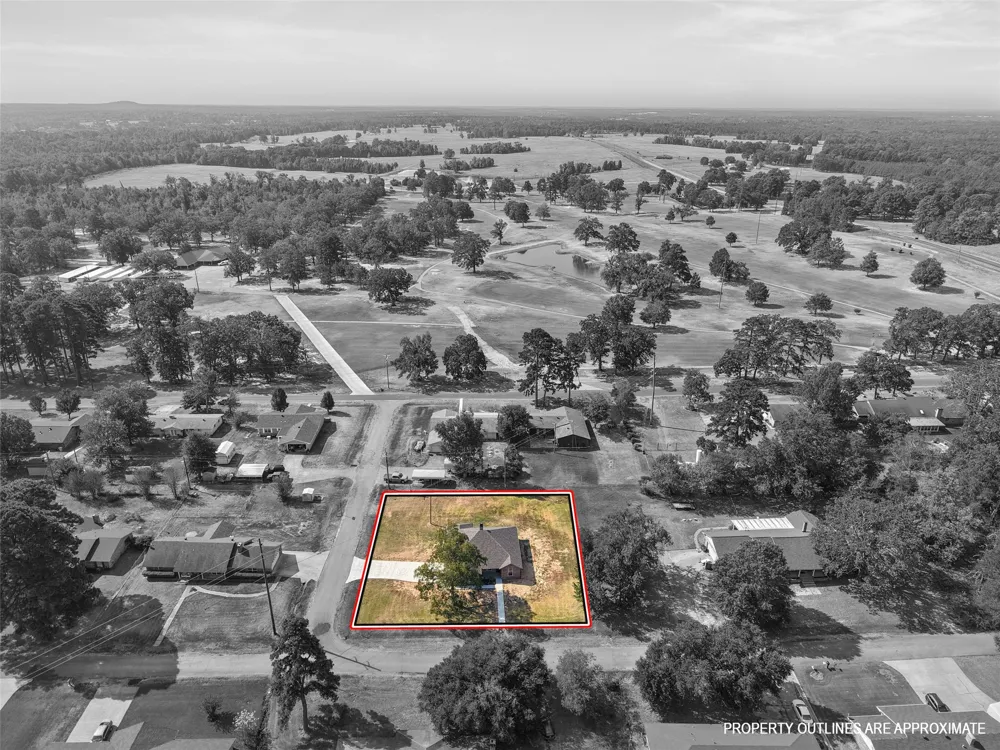 106 Royal Street Gilmer, TX 75645