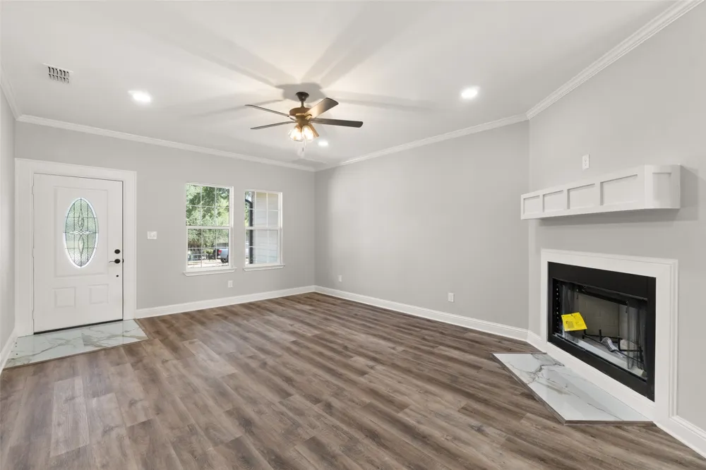 106 Royal Street Gilmer, TX 75645
