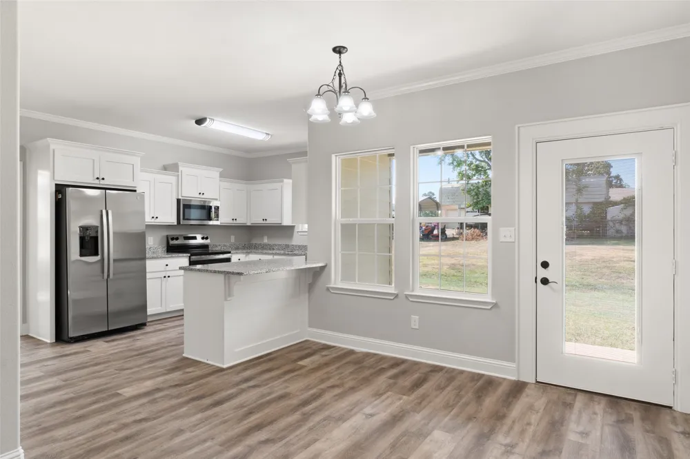 106 Royal Street Gilmer, TX 75645