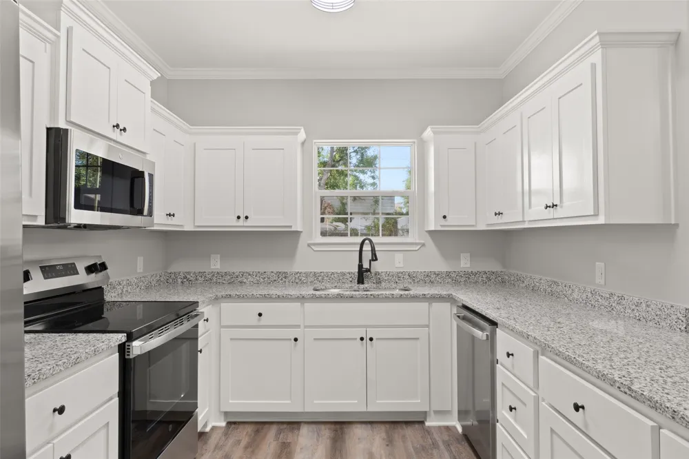 106 Royal Street Gilmer, TX 75645