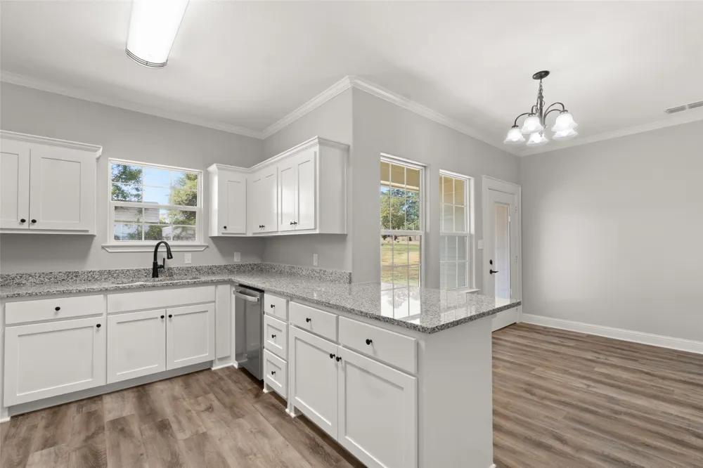 106 Royal Street Gilmer, TX 75645