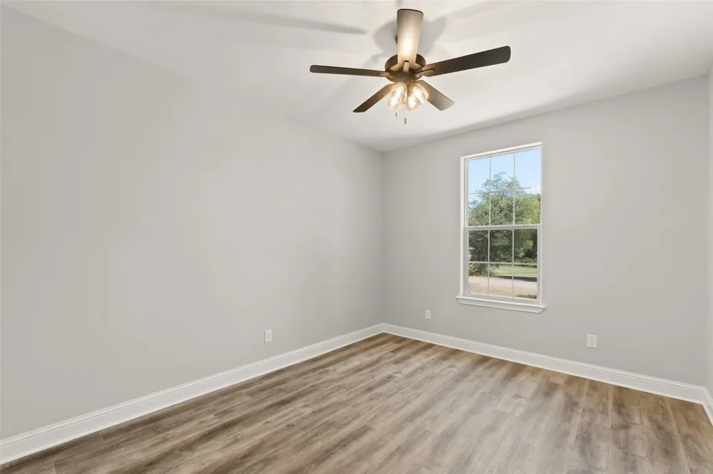 106 Royal Street Gilmer, TX 75645