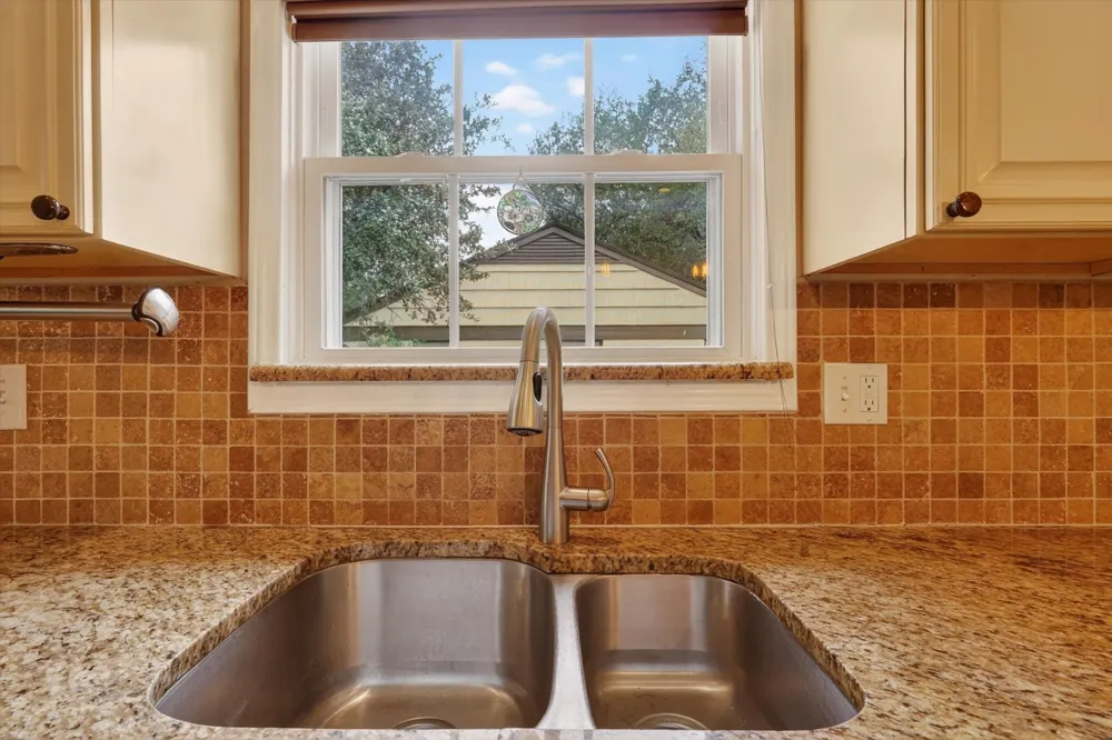 3618 S Hills Avenue Fort Worth, TX 76109