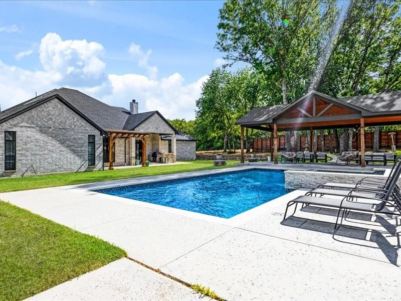 1075 Serenity Cove Combine, TX 75159