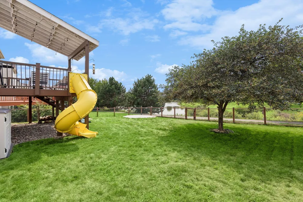 15105 Dupont Path Apple Valley, MN 55124