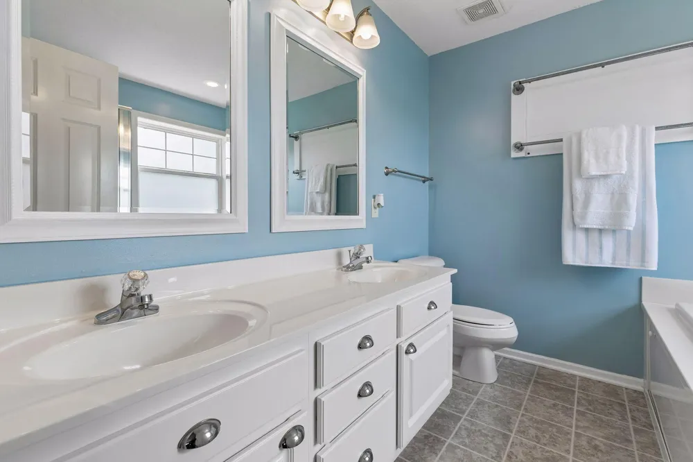 15105 Dupont Path Apple Valley, MN 55124