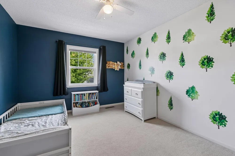 15105 Dupont Path Apple Valley, MN 55124