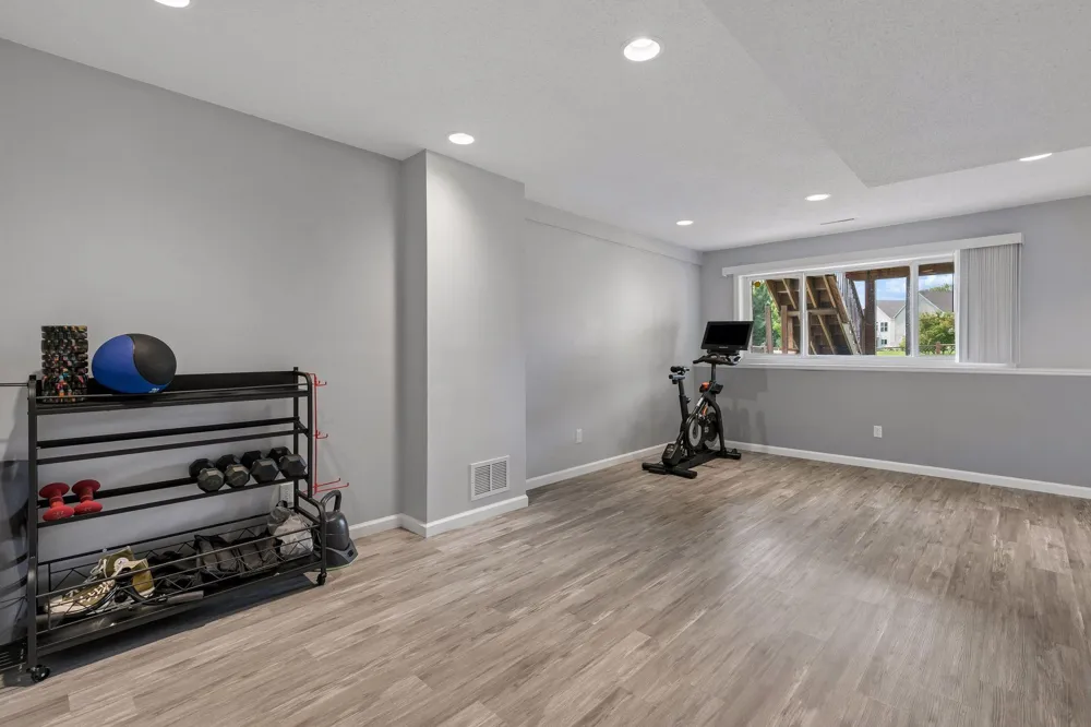 15105 Dupont Path Apple Valley, MN 55124