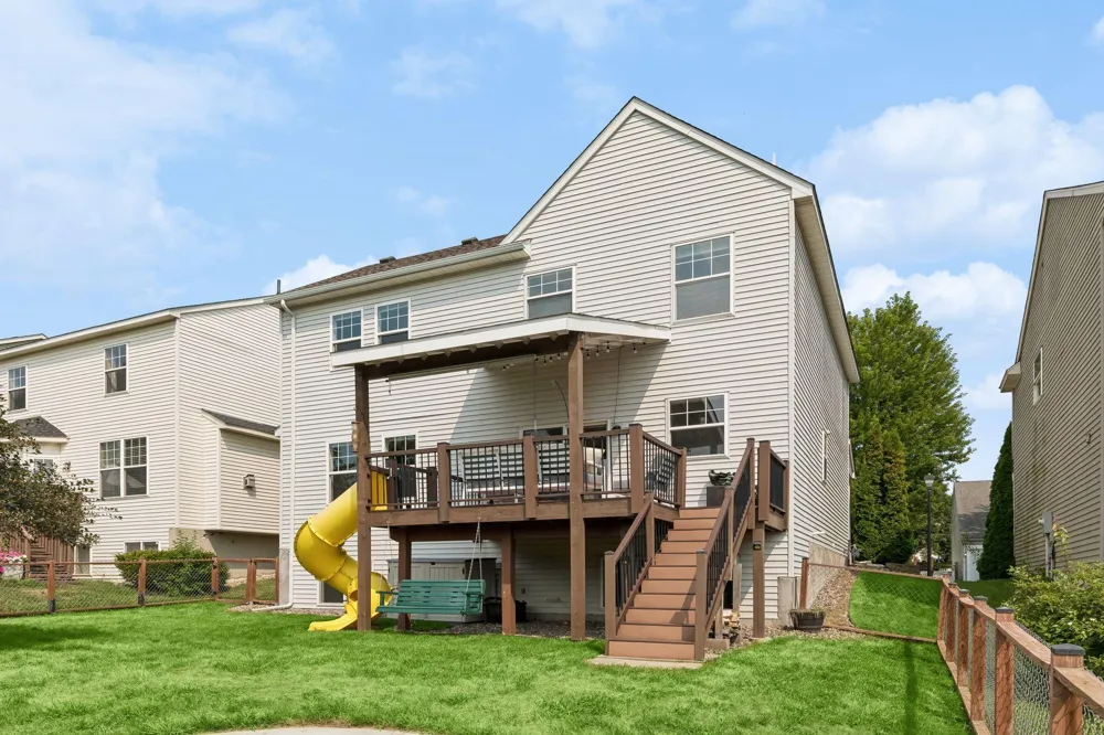15105 Dupont Path Apple Valley, MN 55124