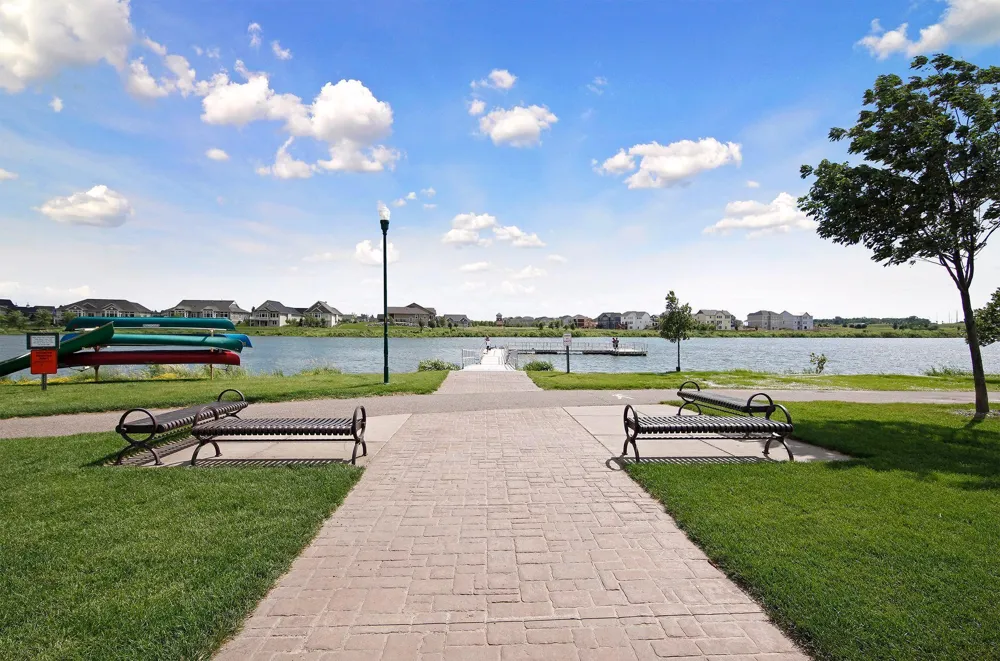 15105 Dupont Path Apple Valley, MN 55124