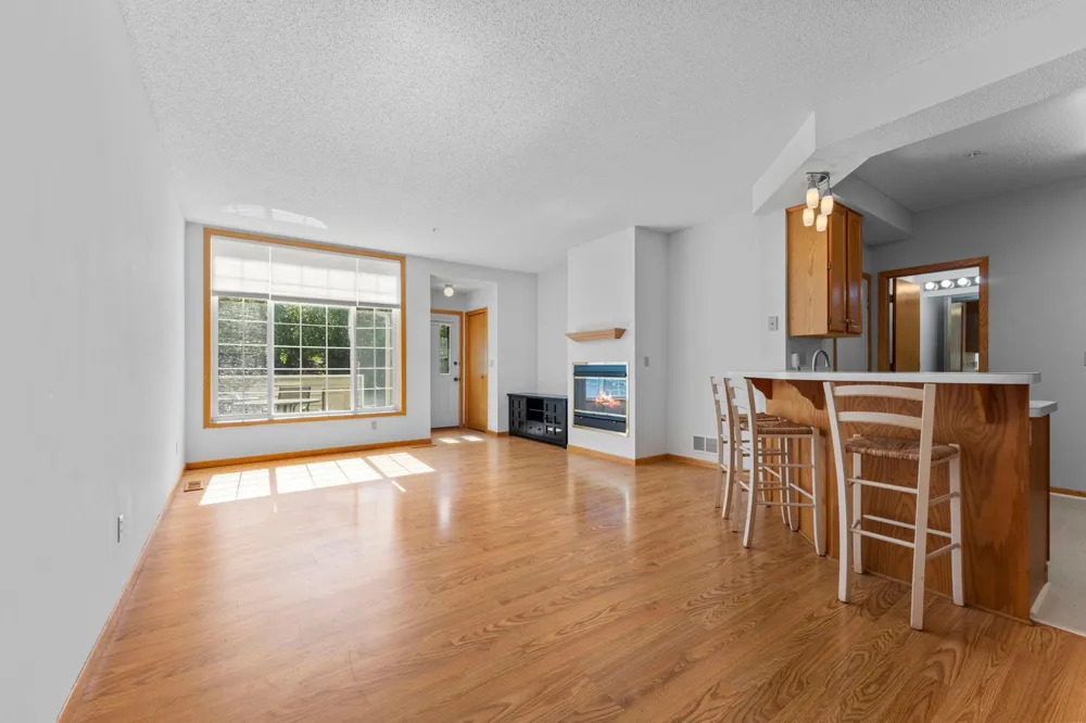 8763 Branson Drive #90 Inver Grove Heights, MN 55076