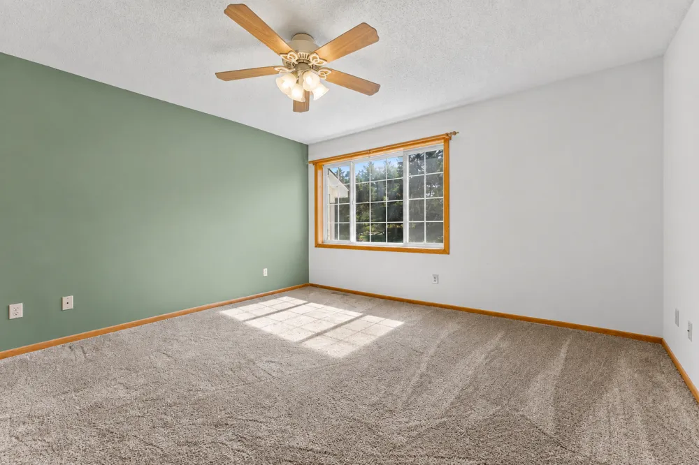 8763 Branson Drive #90 Inver Grove Heights, MN 55076