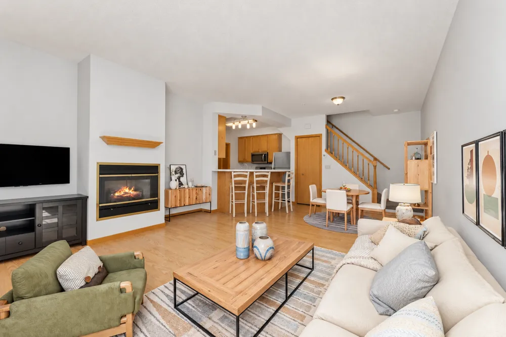 8763 Branson Drive #90 Inver Grove Heights, MN 55076