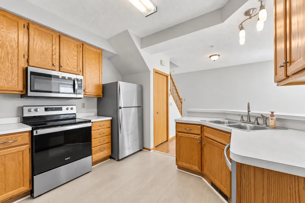 8763 Branson Drive #90 Inver Grove Heights, MN 55076