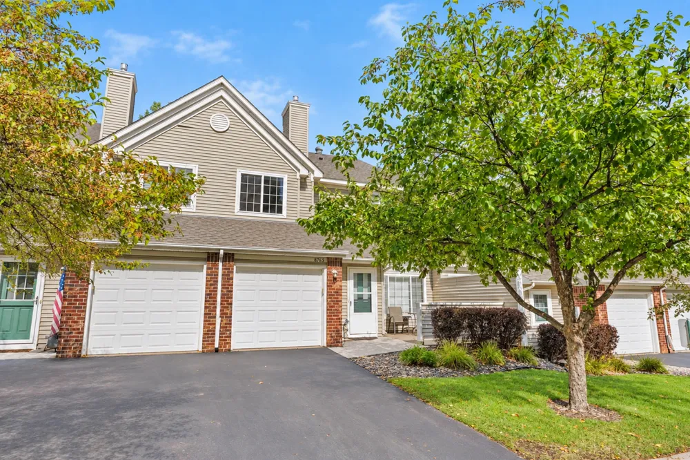 8763 Branson Drive #90 Inver Grove Heights, MN 55076