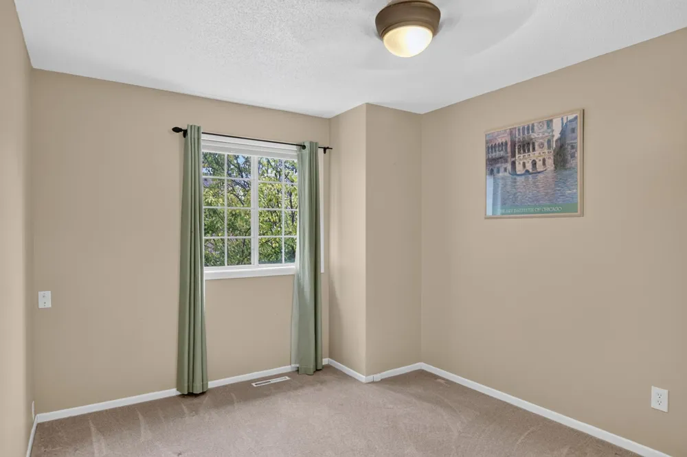 1916 Glenfield Court #8 Eagan, MN 55122
