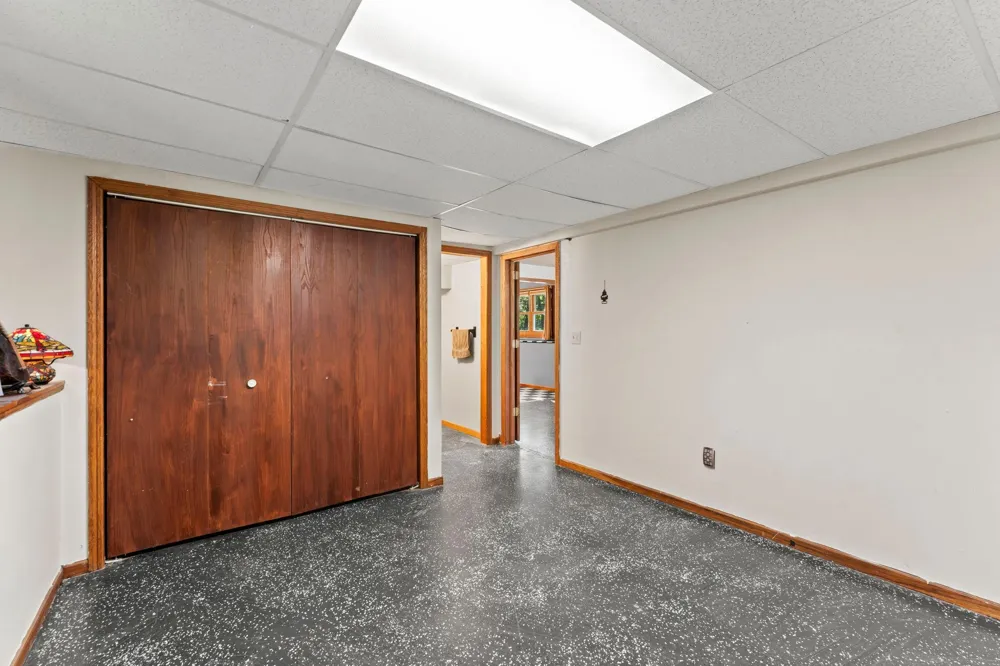 33165 Heather Street NW Cambridge, MN 55008