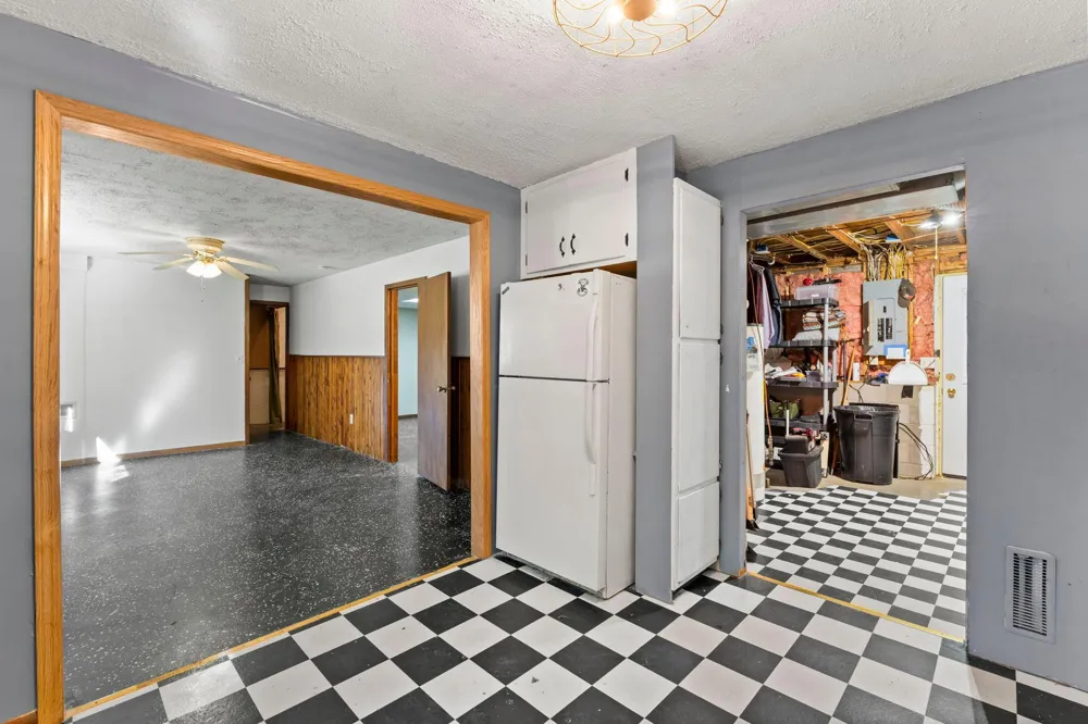 33165 Heather Street NW Cambridge, MN 55008